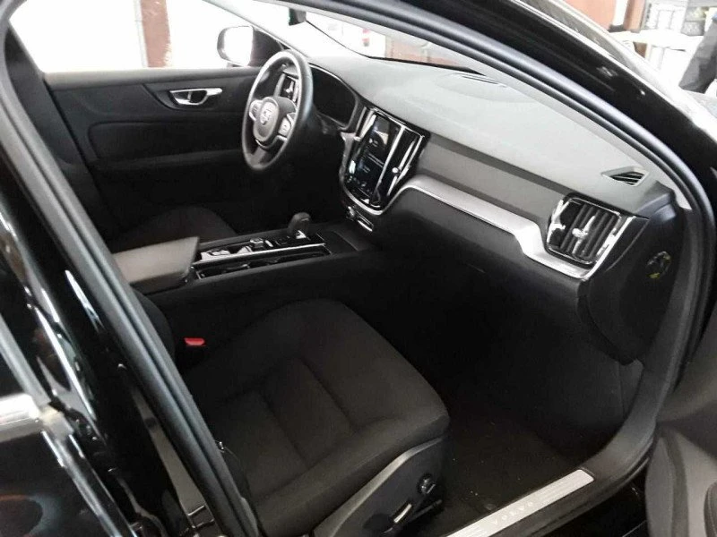 Volvo V60 B3 Core, снимка 11 - Автомобили и джипове - 55392720
