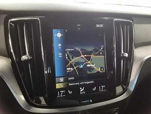 Volvo V60 B3 Core, снимка 8 - Автомобили и джипове - 55392720