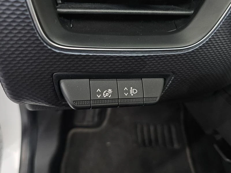 Renault Samsung SM3 1.6 Automatic, снимка 12 - Автомобили и джипове - 55927208