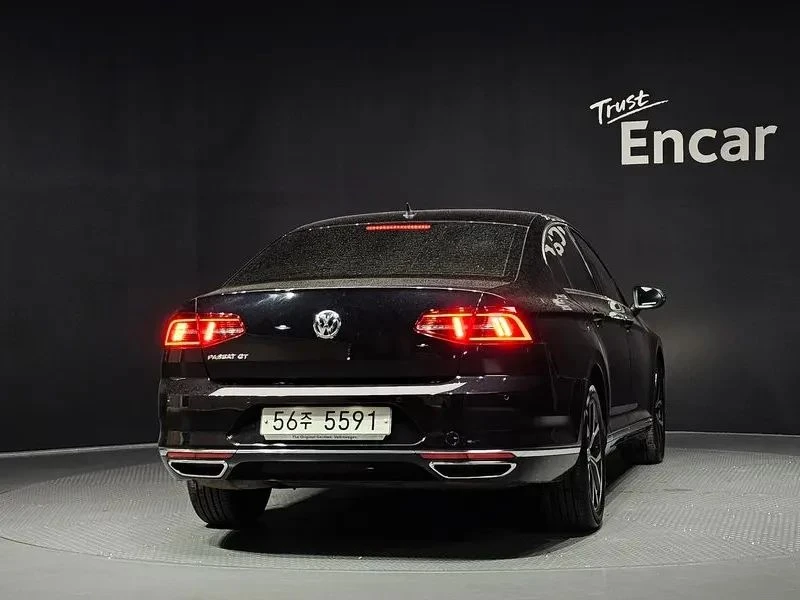 VW Passat, снимка 4 - Автомобили и джипове - 56687984
