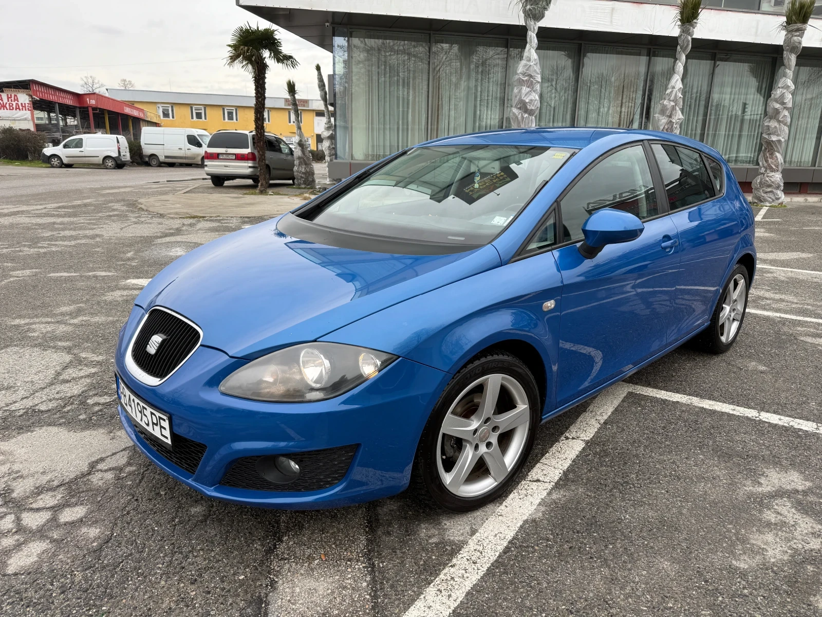 Seat Leon 1.6 TDI , снимка 1