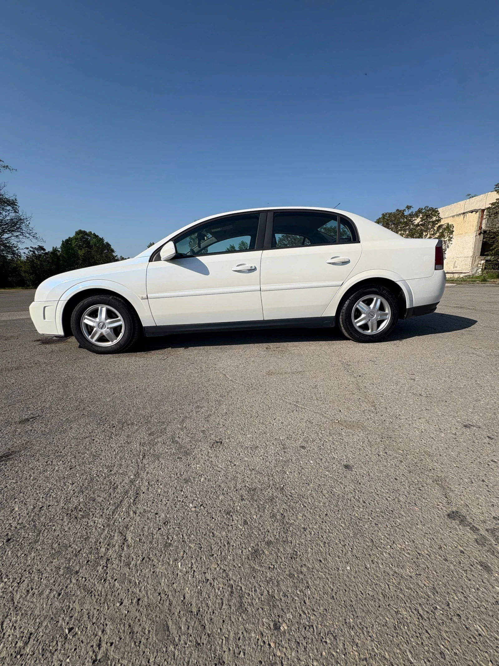 Opel Vectra 2.2 DTI - изображение 6