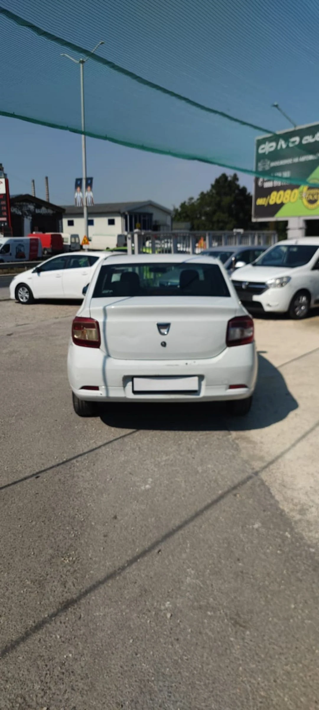 Dacia Logan 1.0i 74кс* ГАЗ*  - изображение 4