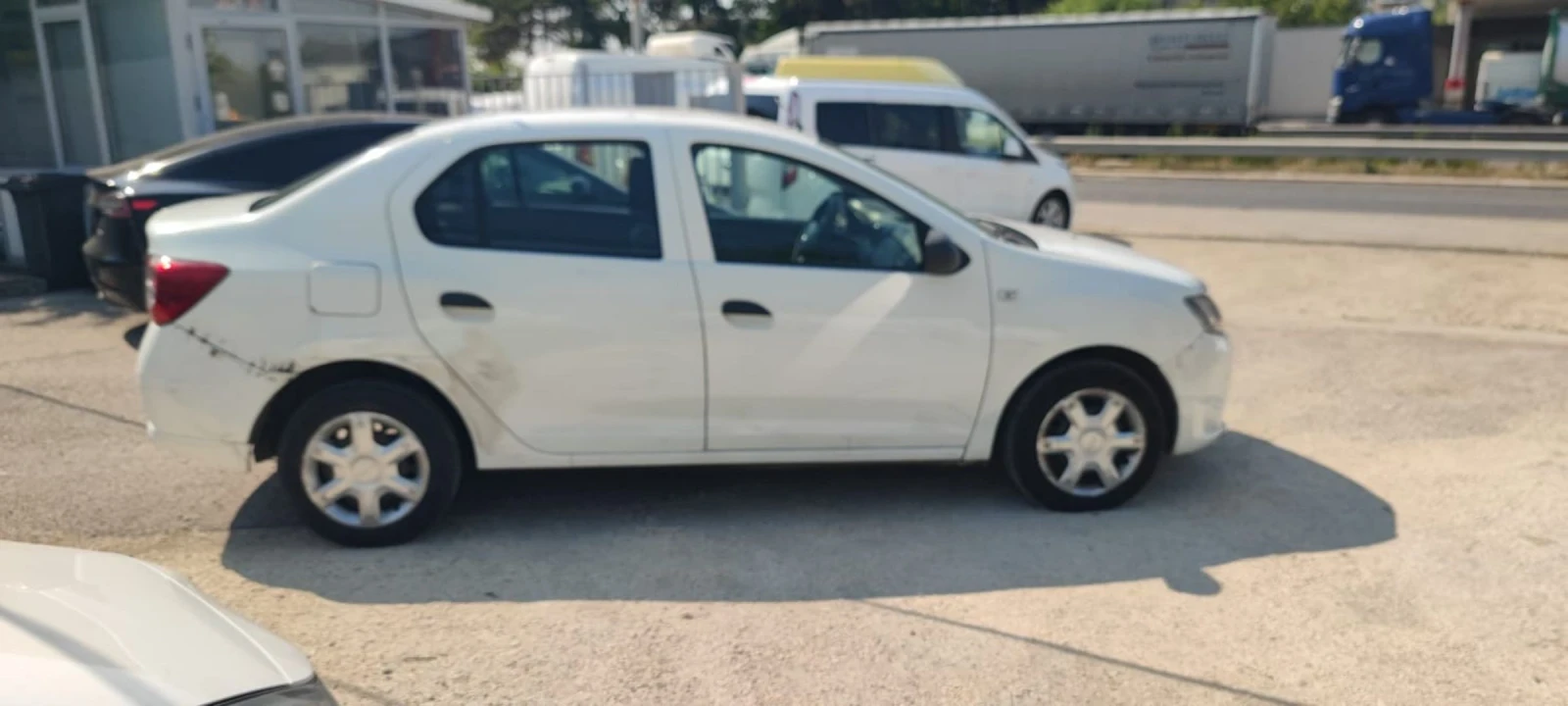 Dacia Logan 1.0i 74кс* ГАЗ*  - изображение 5