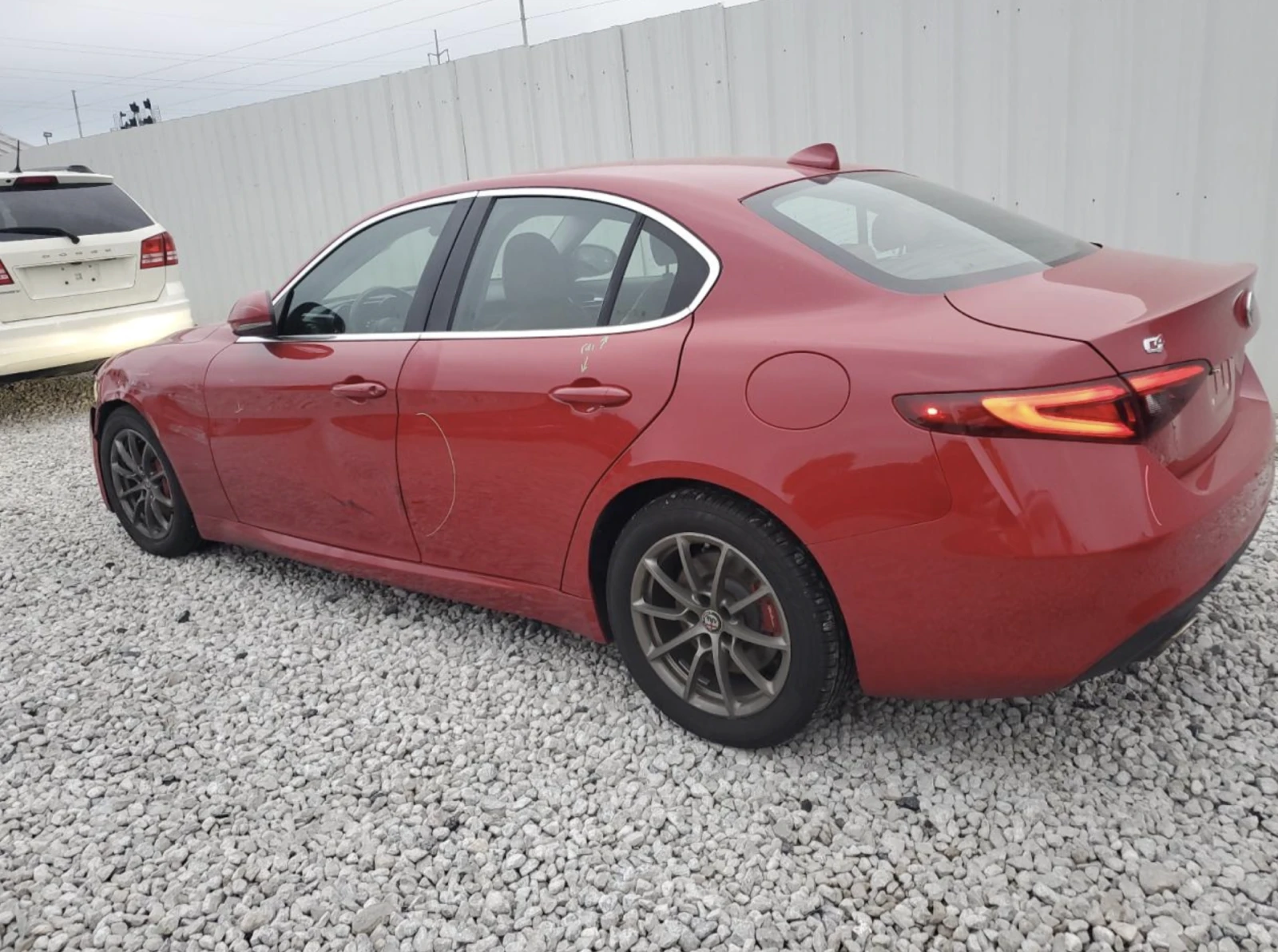 Alfa Romeo Giulia Q4, снимка 2 - Автомобили и джипове - 53864536
