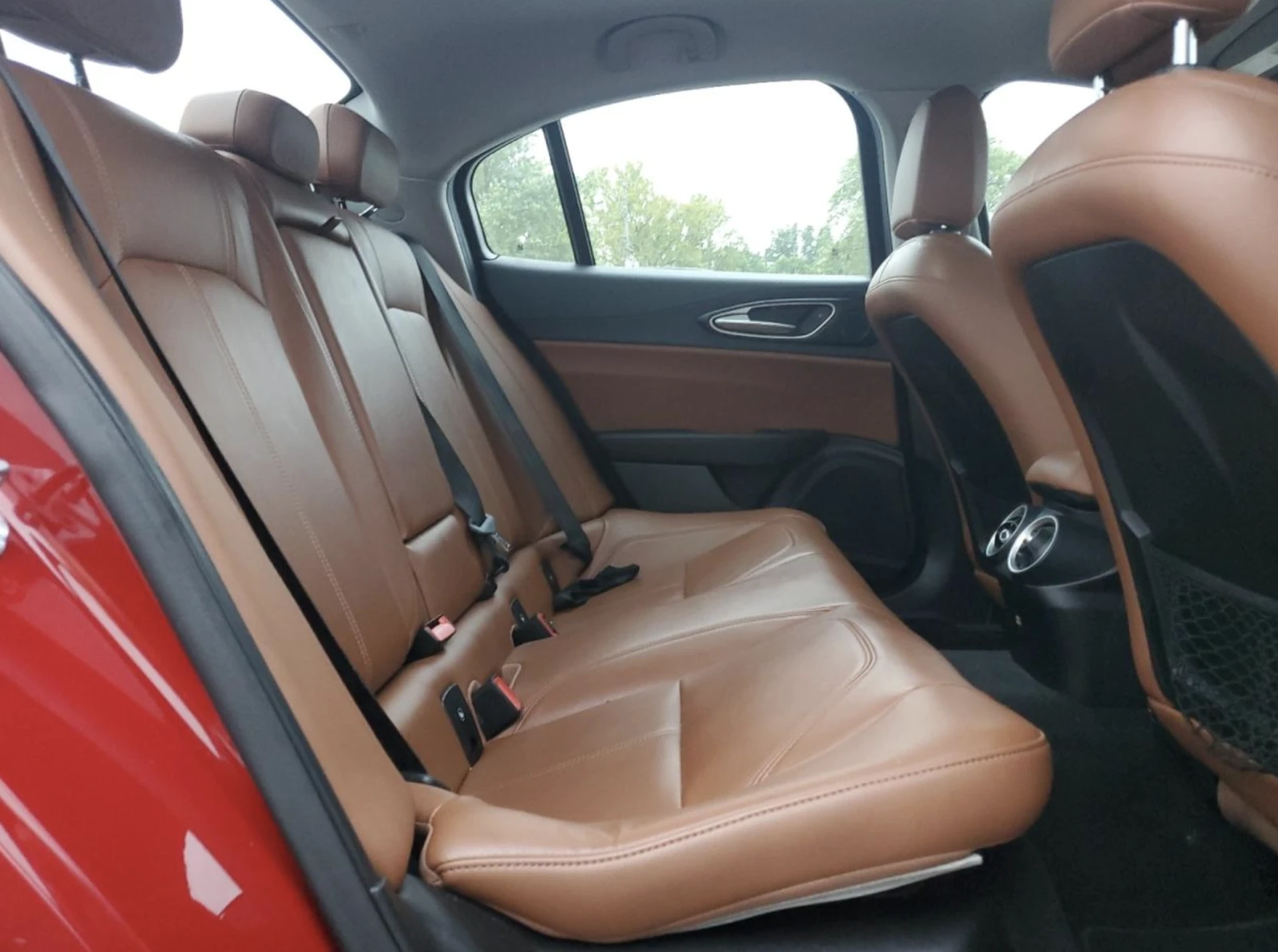 Alfa Romeo Giulia Q4, снимка 9 - Автомобили и джипове - 53864536