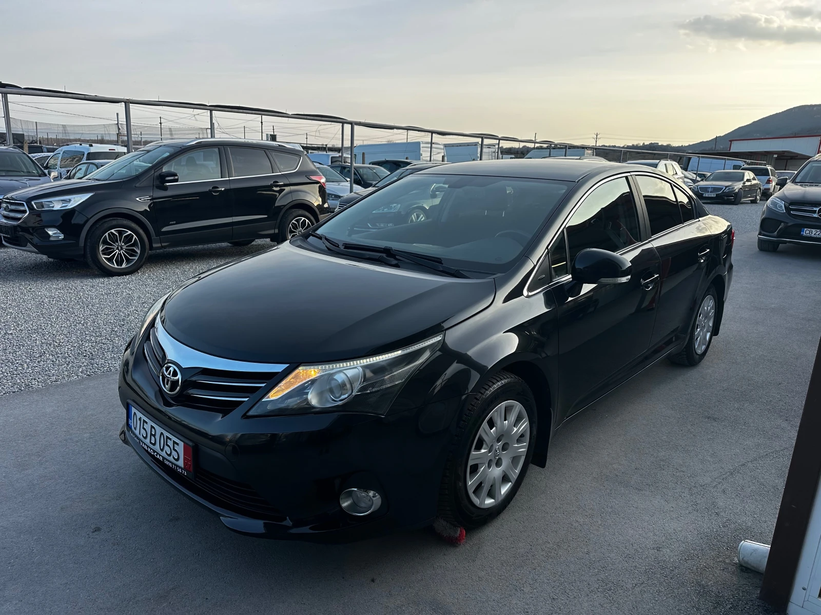 Toyota Avensis 2.0D4d 126к.с Facelift* Нави* Камера, снимка 5 - Автомобили и джипове - 53993110
