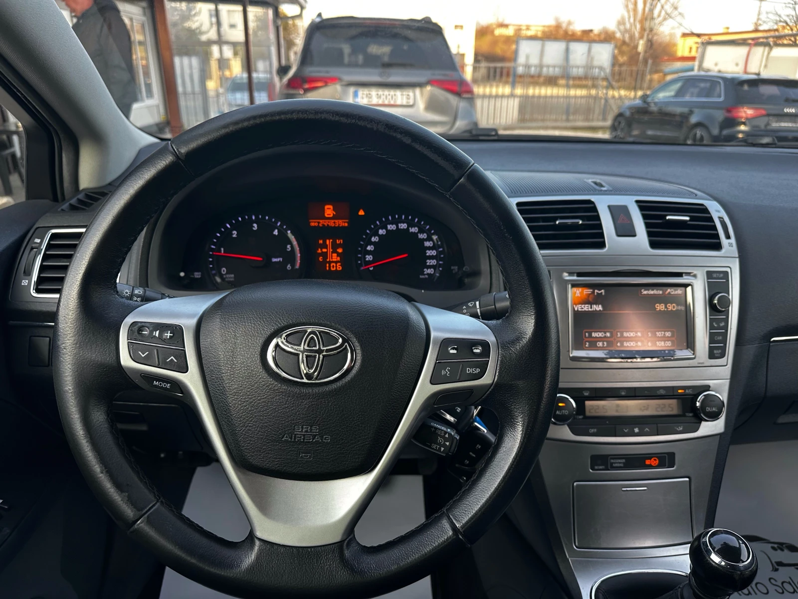 Toyota Avensis 2.0D4d 126к.с Facelift* Нави* Камера, снимка 11 - Автомобили и джипове - 53993110
