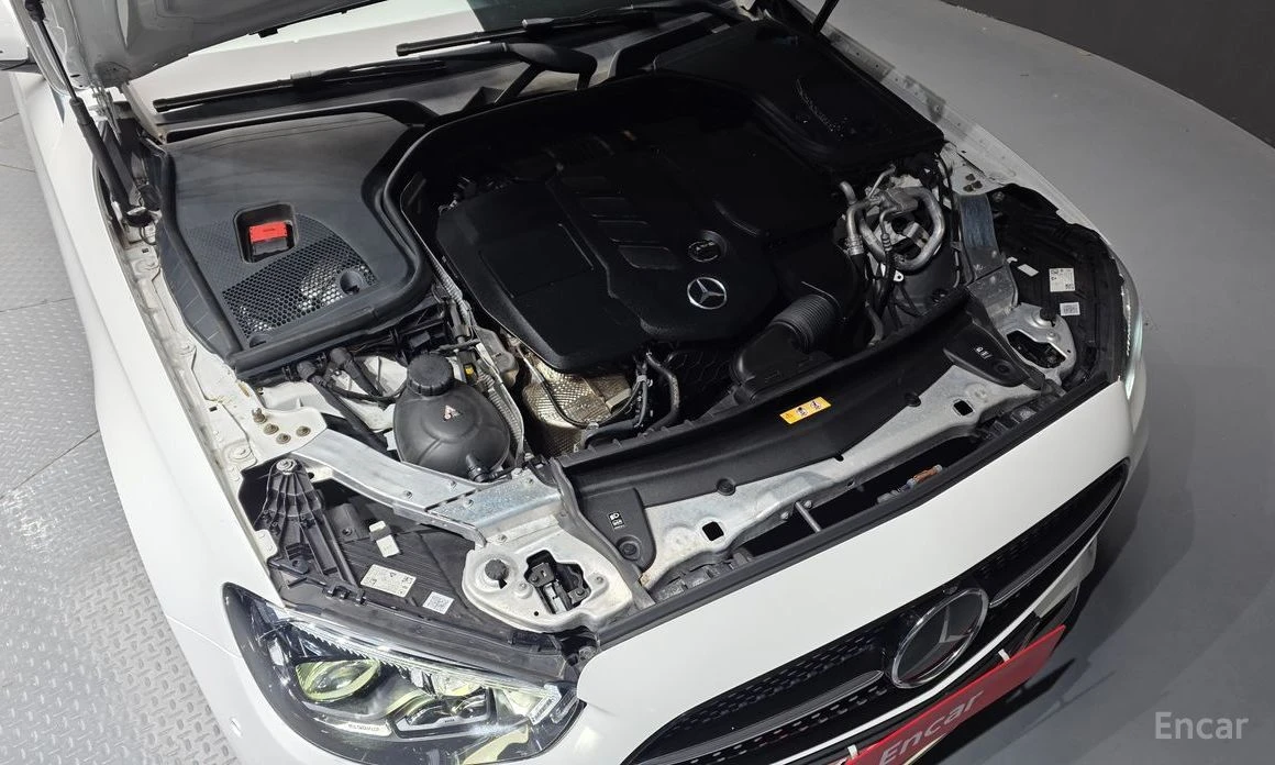 Mercedes-Benz C 220, снимка 6 - Автомобили и джипове - 54412649