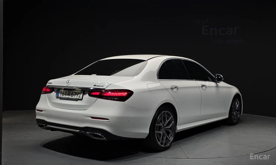 Mercedes-Benz C 220, снимка 2 - Автомобили и джипове - 54412649