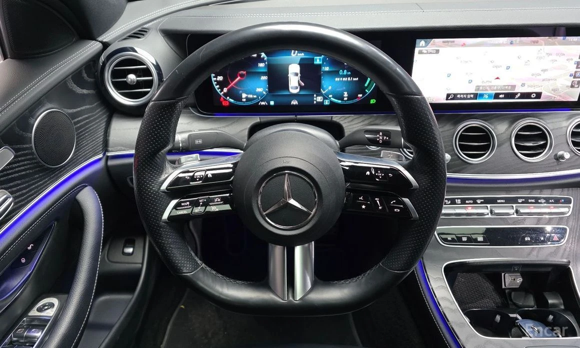 Mercedes-Benz C 220, снимка 13 - Автомобили и джипове - 54412649