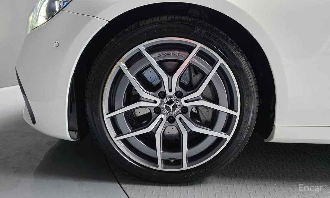 Mercedes-Benz C 220, снимка 5 - Автомобили и джипове - 54412649