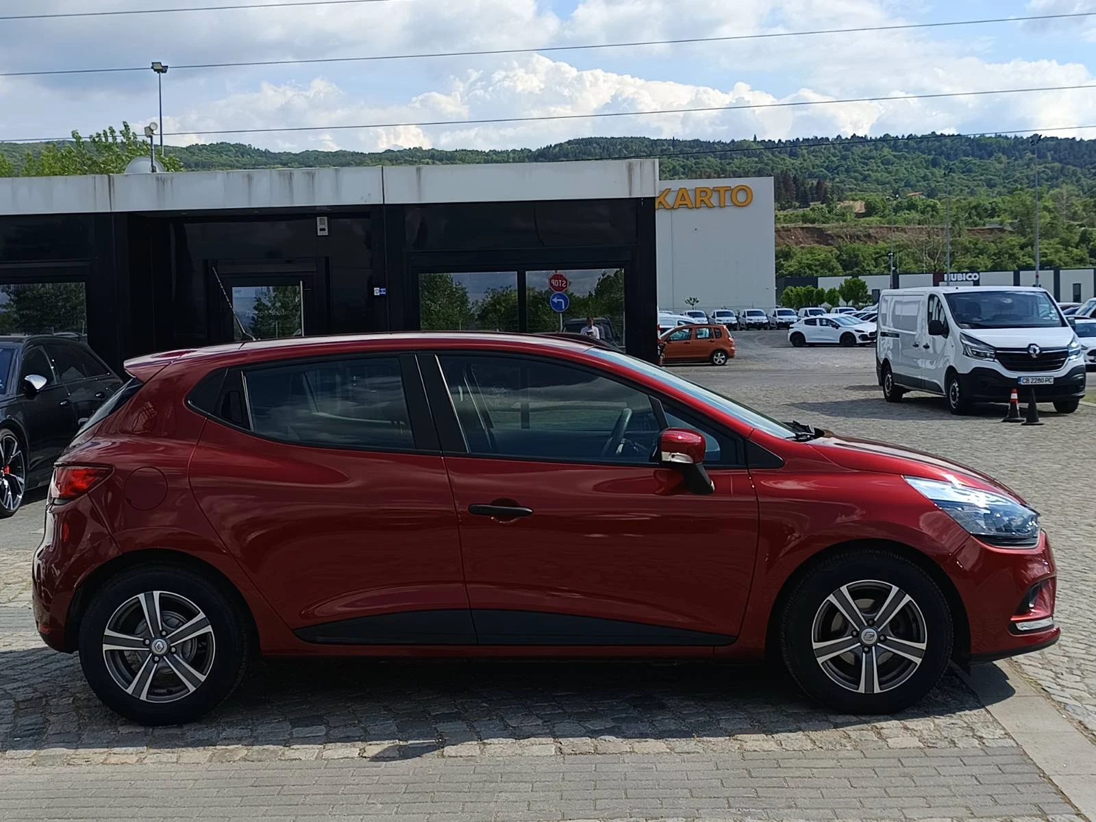Renault Clio 1.2 16V/ 73к.с., снимка 7 - Автомобили и джипове - 54621441