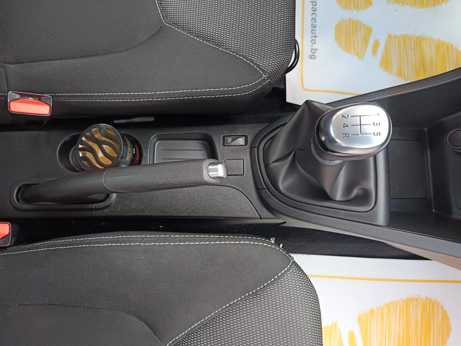 Renault Clio 1.2 16V/ 73к.с., снимка 14 - Автомобили и джипове - 54621441