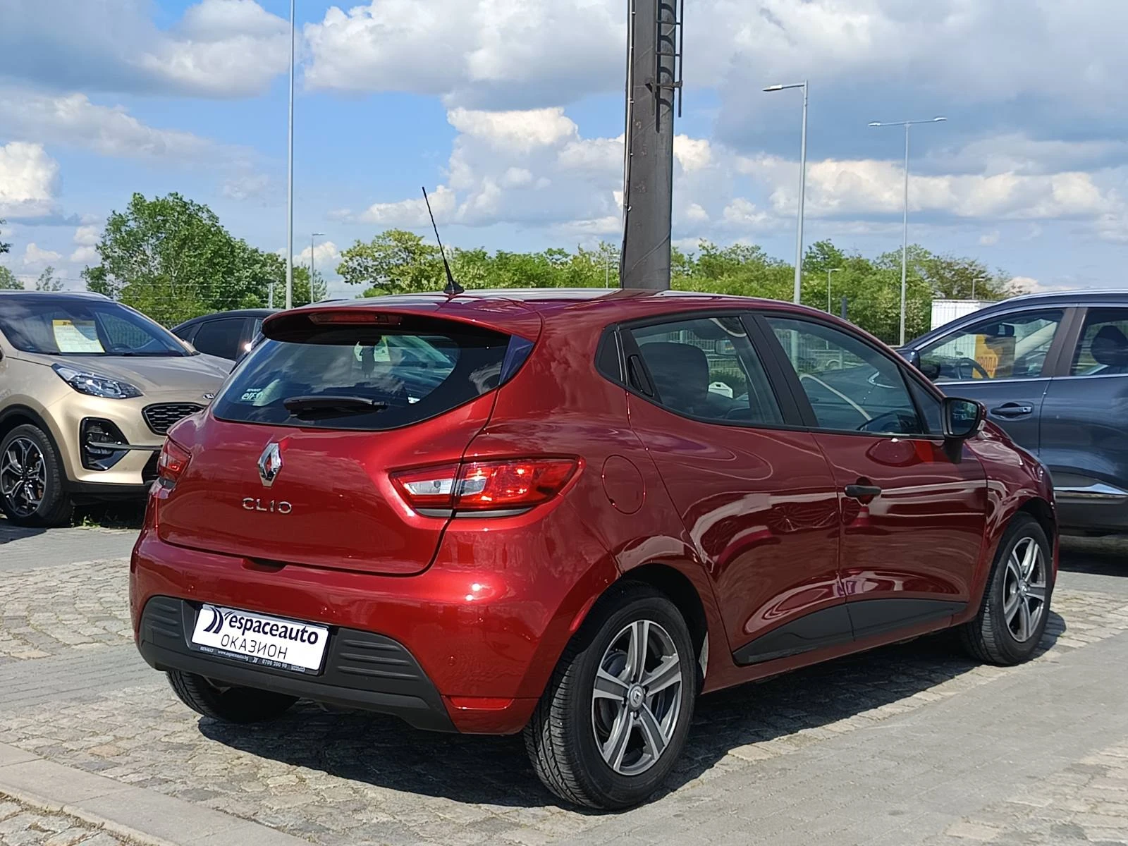Renault Clio 1.2 16V/ 73к.с., снимка 6 - Автомобили и джипове - 54621441