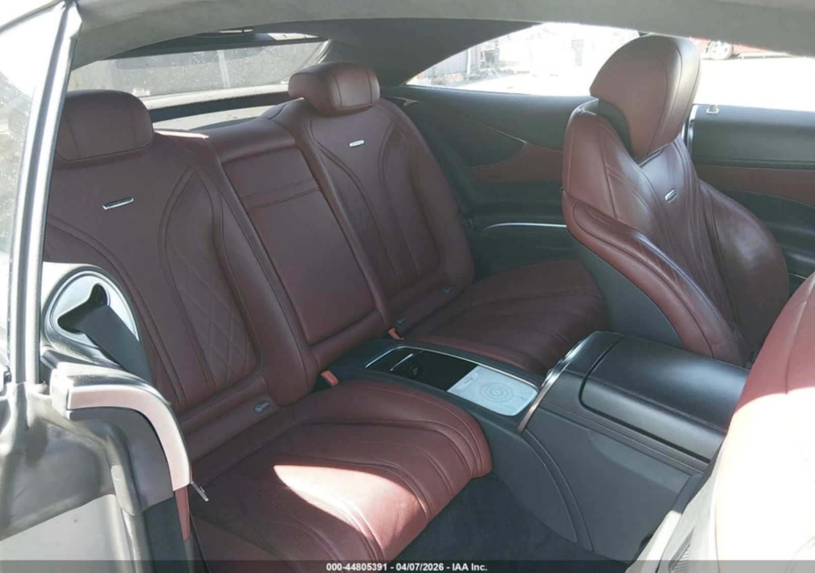 Mercedes-Benz S 63 AMG АВТОКРЕДИТ* ЦЕНА БЕЗ АНАЛОГ* ЧЕРВЕН САЛОН* МАСАЖИ*, снимка 8 - Автомобили и джипове - 54680690
