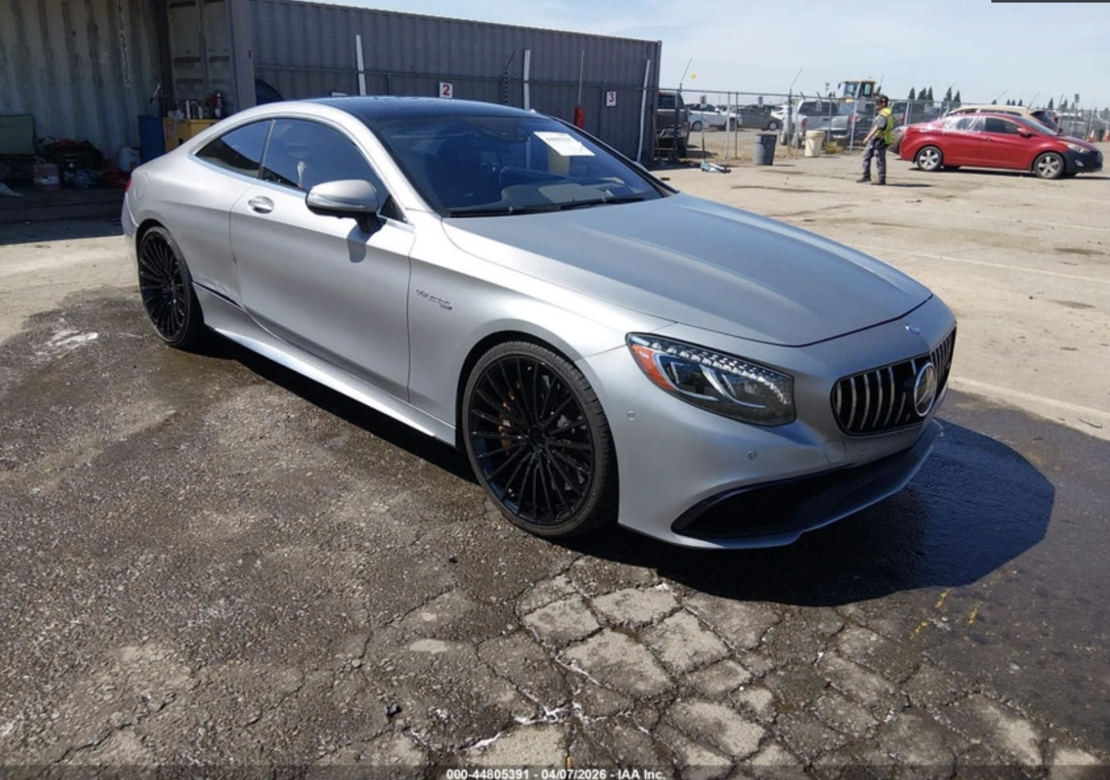 Mercedes-Benz S 63 AMG АВТОКРЕДИТ* ЦЕНА БЕЗ АНАЛОГ* ЧЕРВЕН САЛОН* МАСАЖИ*