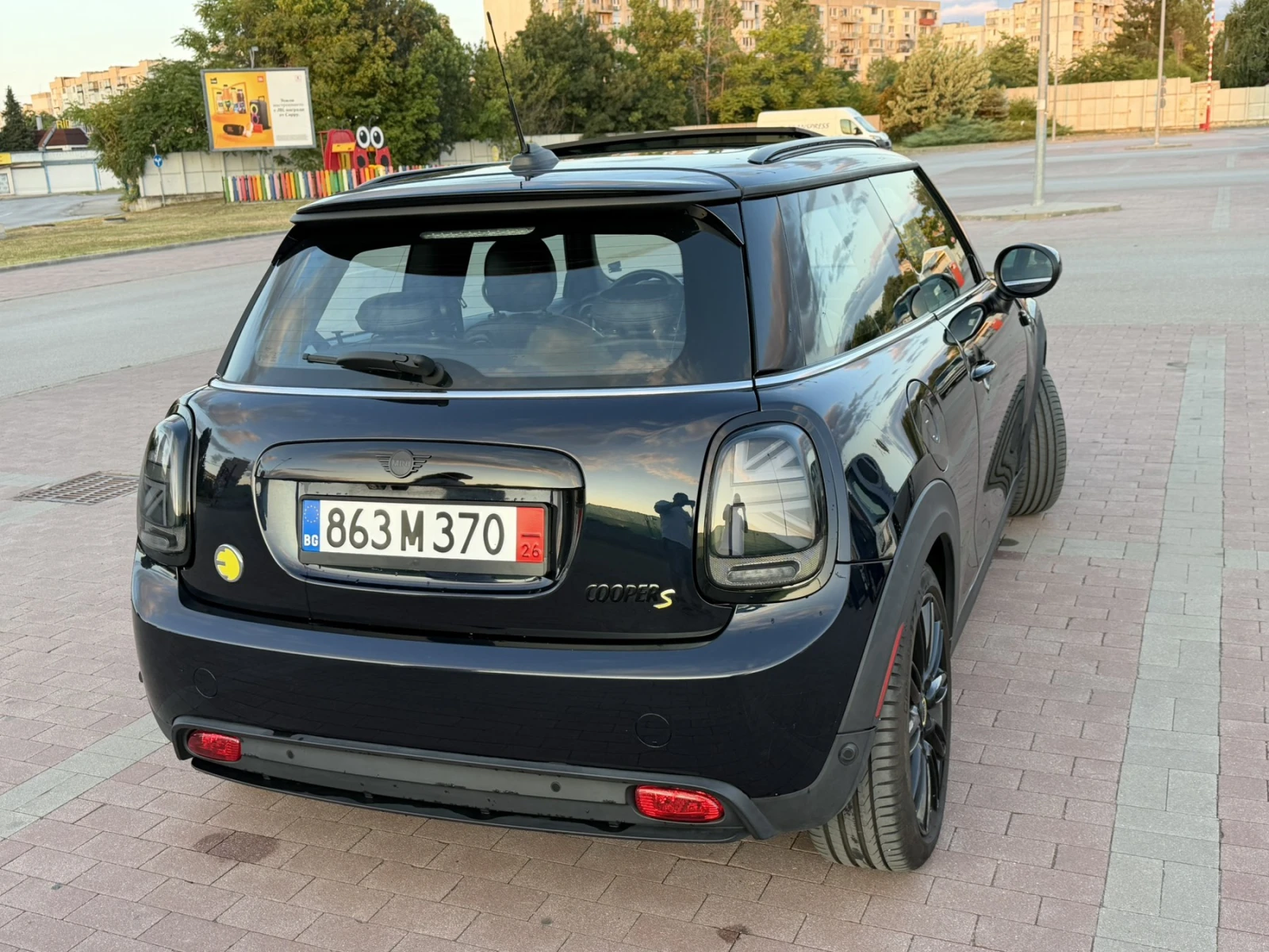 Mini Cooper s SE Electric Trim, снимка 3 - Автомобили и джипове - 54978563