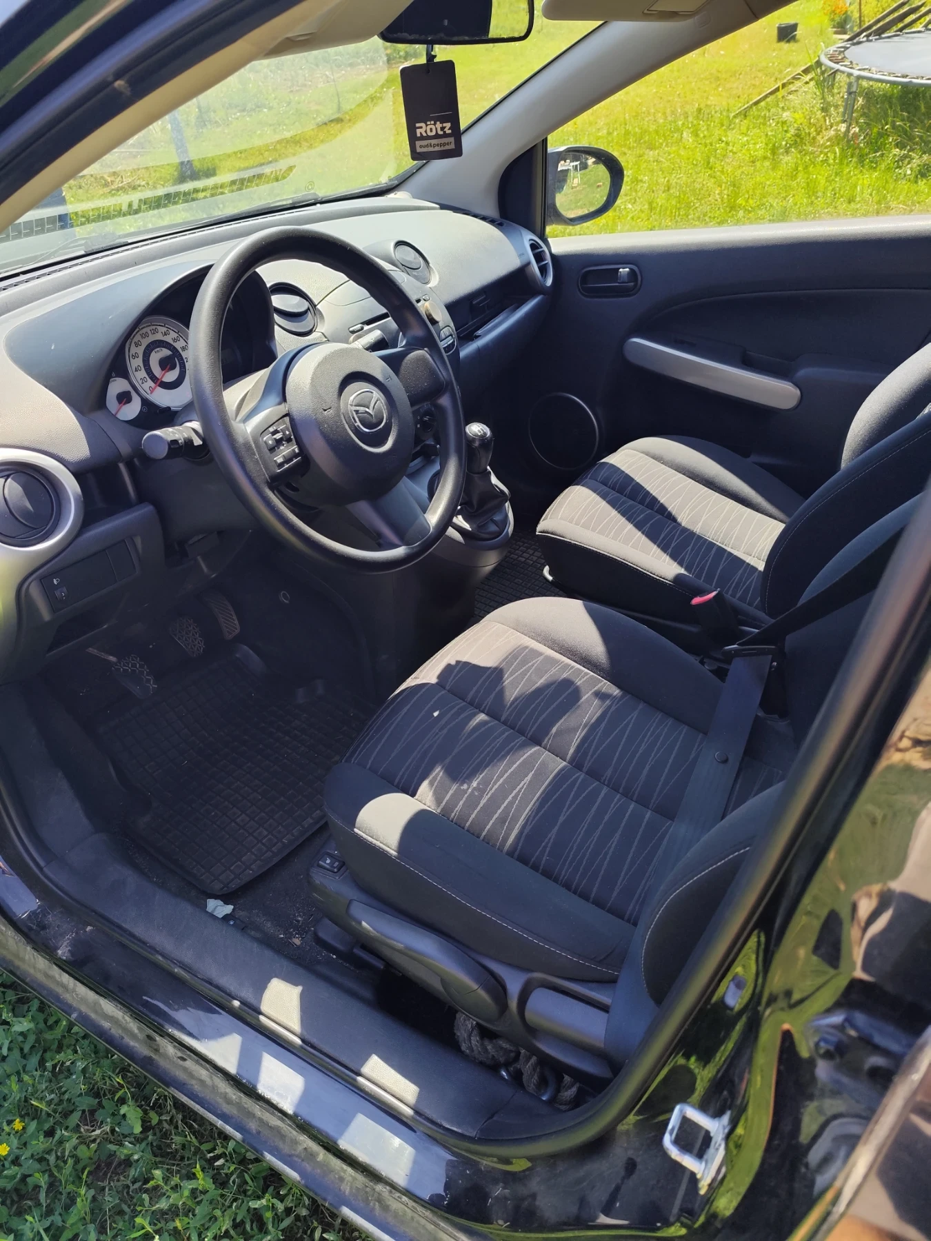 Mazda 2, снимка 5 - Автомобили и джипове - 55276637