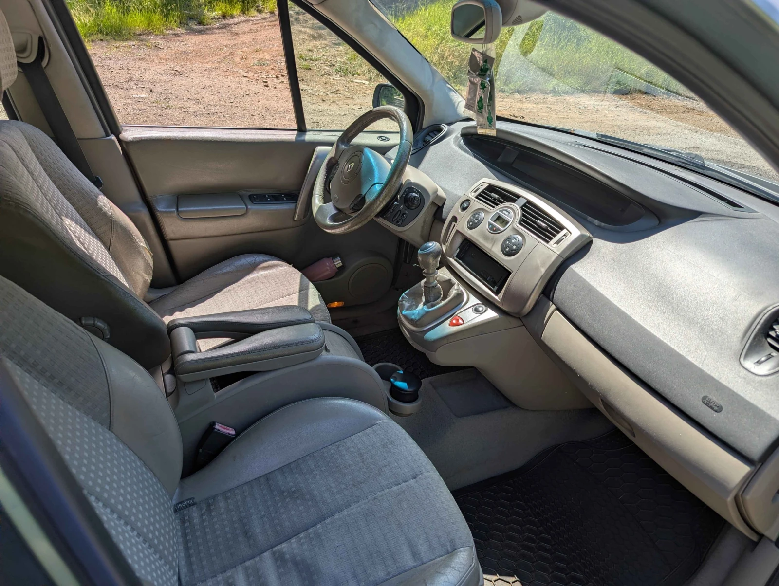 Renault Scenic 1.9 dCi, снимка 12 - Автомобили и джипове - 55316990