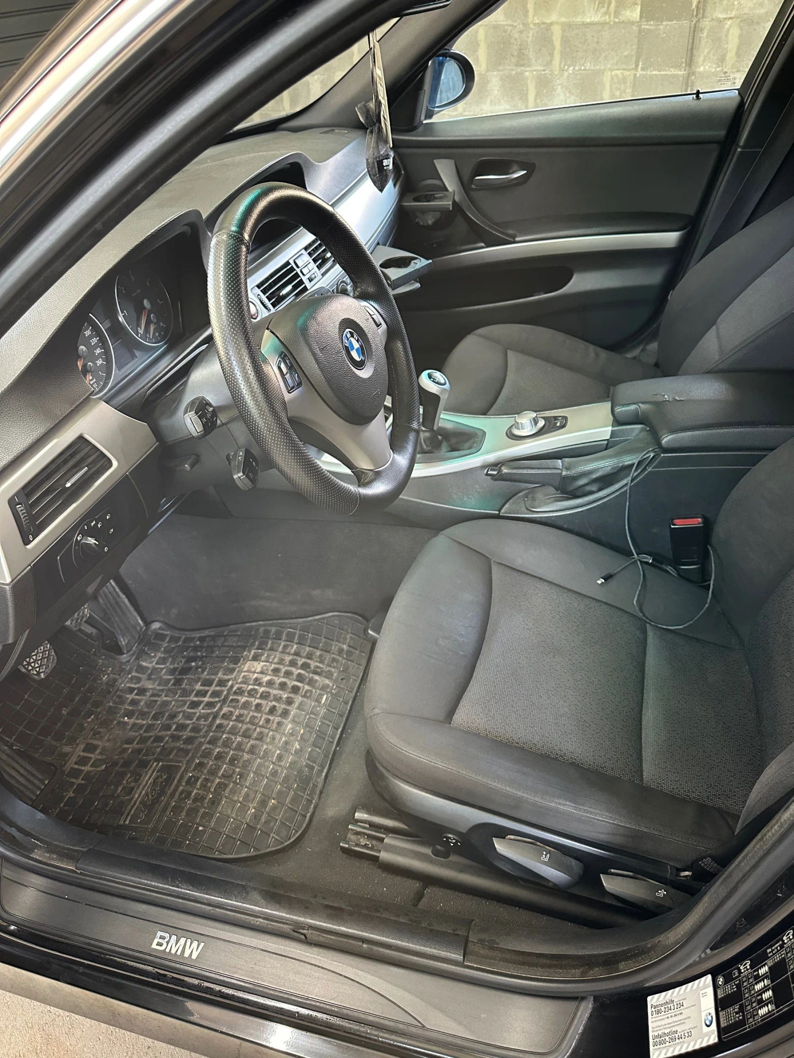 BMW 330, снимка 10 - Автомобили и джипове - 55378017