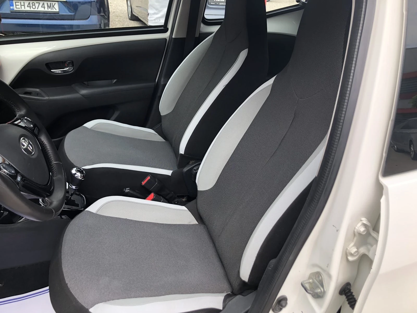 Toyota Aygo АВТОМАТИК КАМЕРА 63х.км, снимка 9 - Автомобили и джипове - 55411134