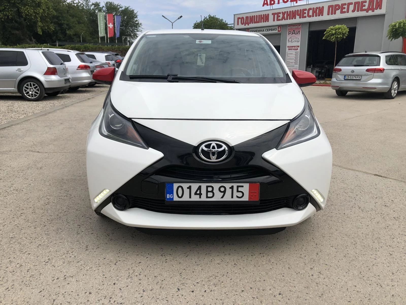 Toyota Aygo АВТОМАТИК КАМЕРА 63х.км, снимка 2 - Автомобили и джипове - 55411134