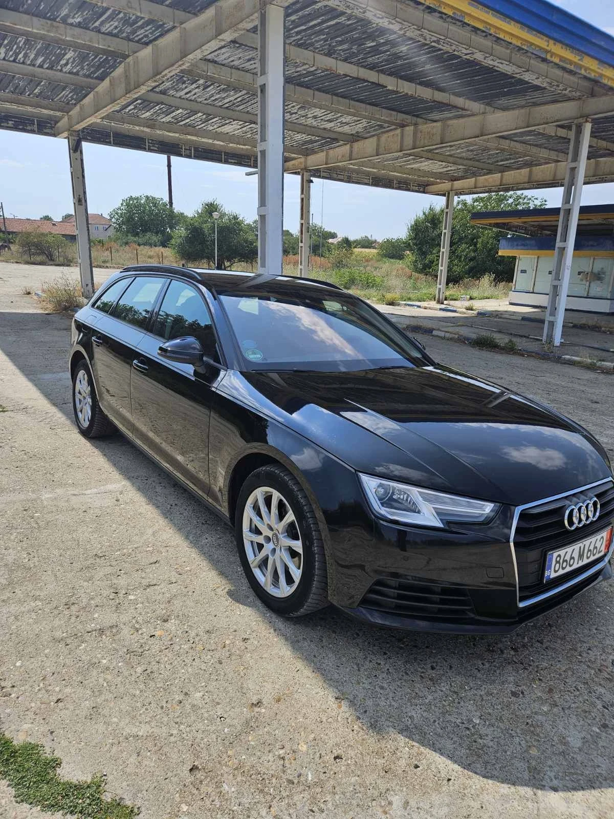 Audi A4, снимка 2 - Автомобили и джипове - 55806079