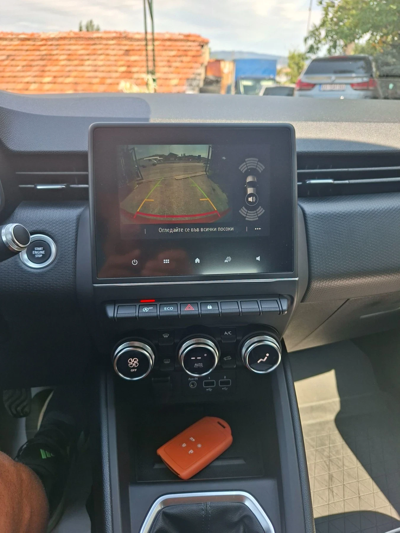 Renault Clio 1.0 TCе, снимка 11 - Автомобили и джипове - 55961735