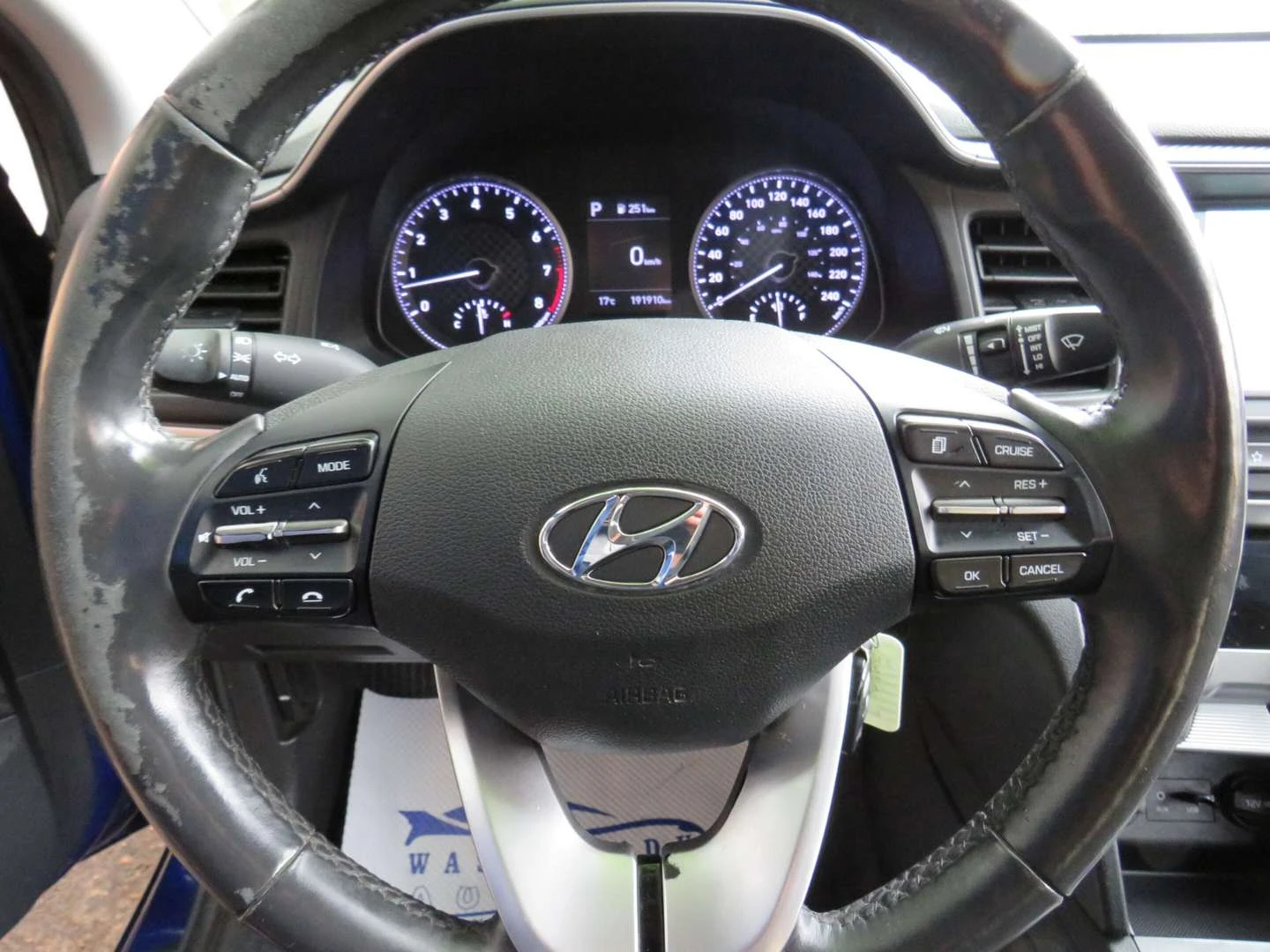 Hyundai Elantra, снимка 14 - Автомобили и джипове - 56019457