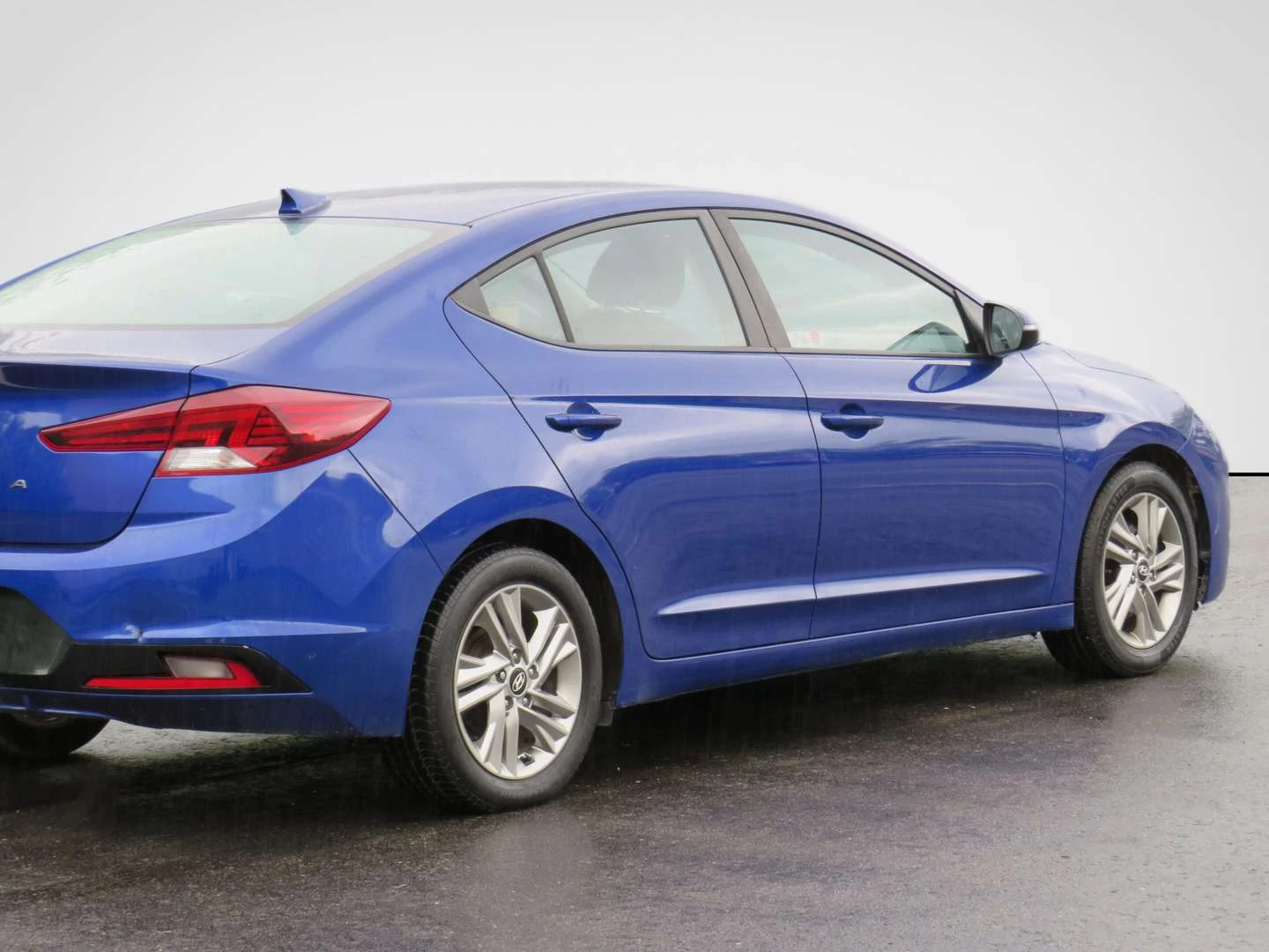 Hyundai Elantra, снимка 7 - Автомобили и джипове - 56019457