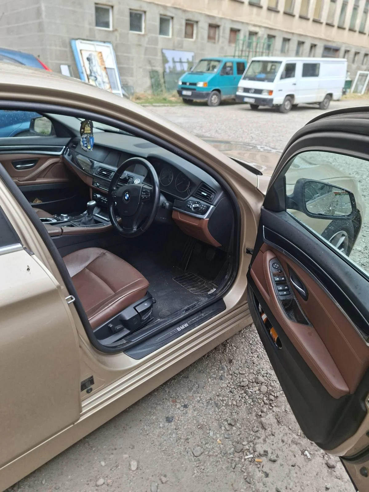 BMW 520 f10, снимка 7 - Автомобили и джипове - 56201302