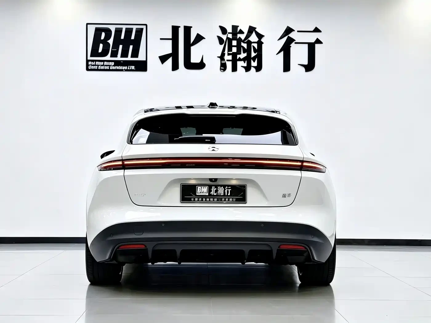 NIO ET5 75KWH* 2025* TOURING* 360* DIS* LED* ������ ���� | Mobile.bg � ����������� 5