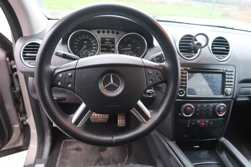 Mercedes-Benz ML 320, снимка 7 - Автомобили и джипове - 52586388