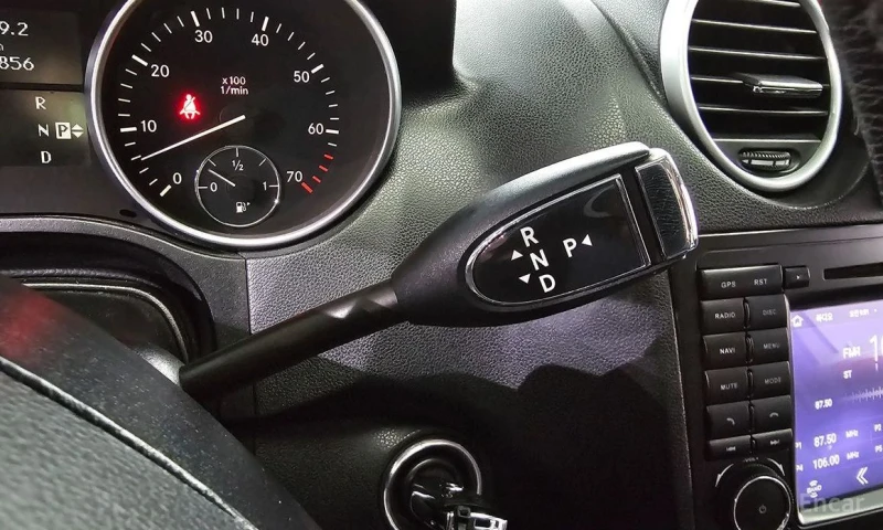 Mercedes-Benz ML 350, снимка 9 - Автомобили и джипове - 53458387