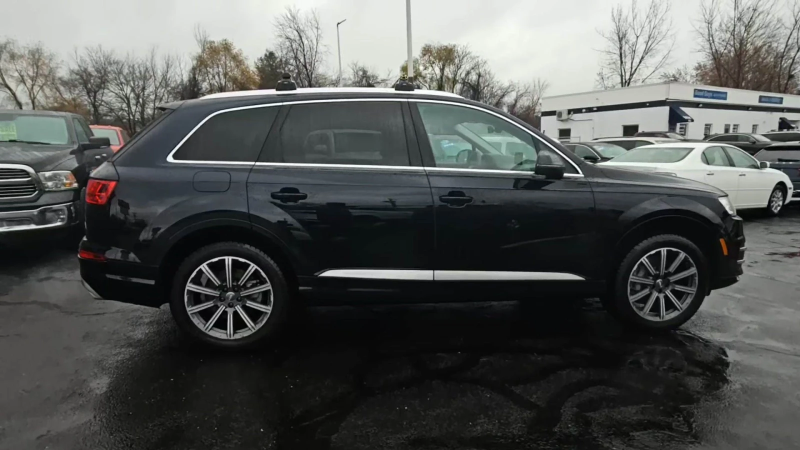 Audi Q7 PREMIUM* PANO* KEYLESS* CARPLAY - изображение 4