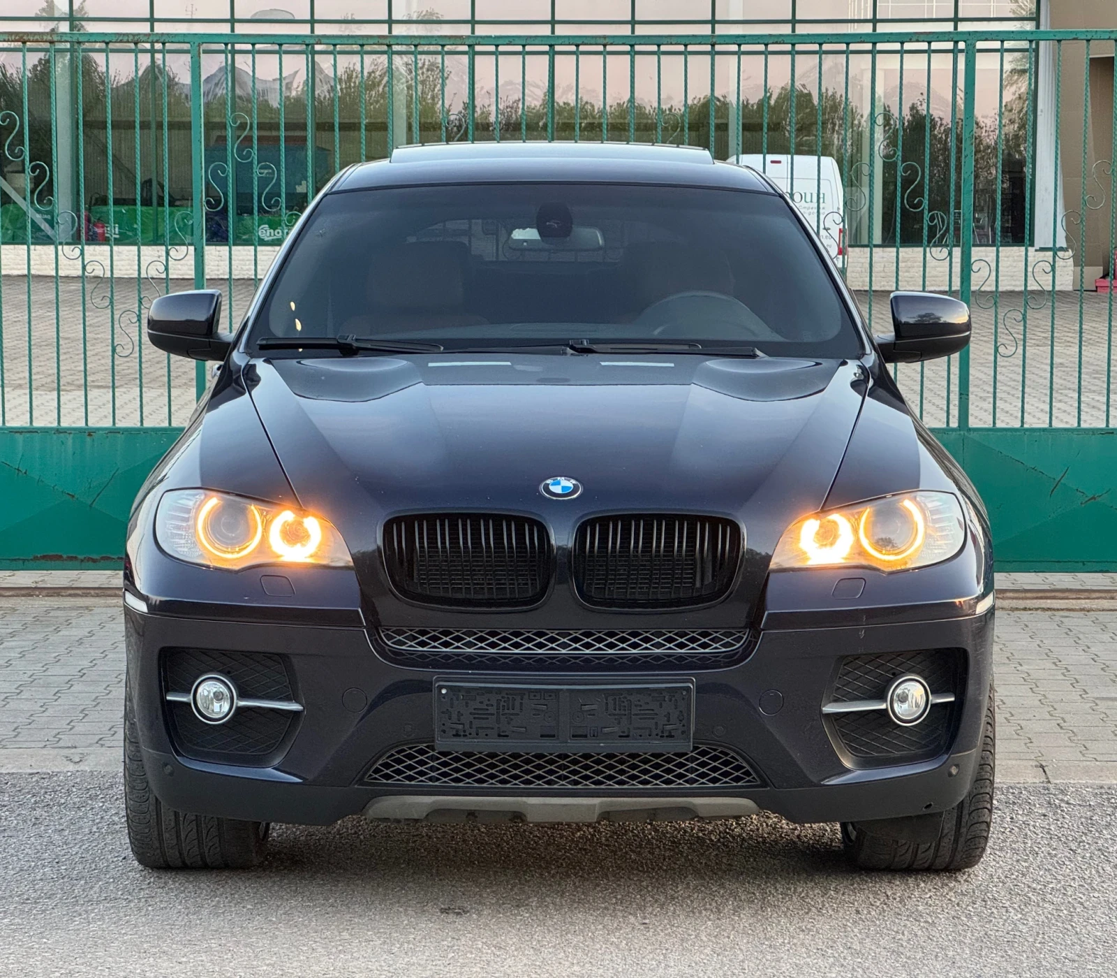 BMW X6 3, 5sd 286hp, Kamera, Podgrev, снимка 2 - Автомобили и джипове - 53829951