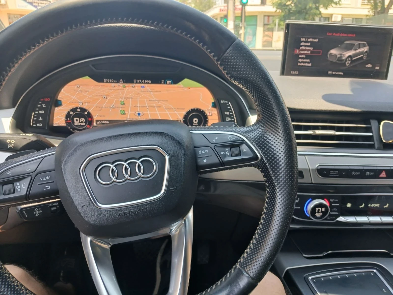 Audi Q7, снимка 3 - Автомобили и джипове - 54391329