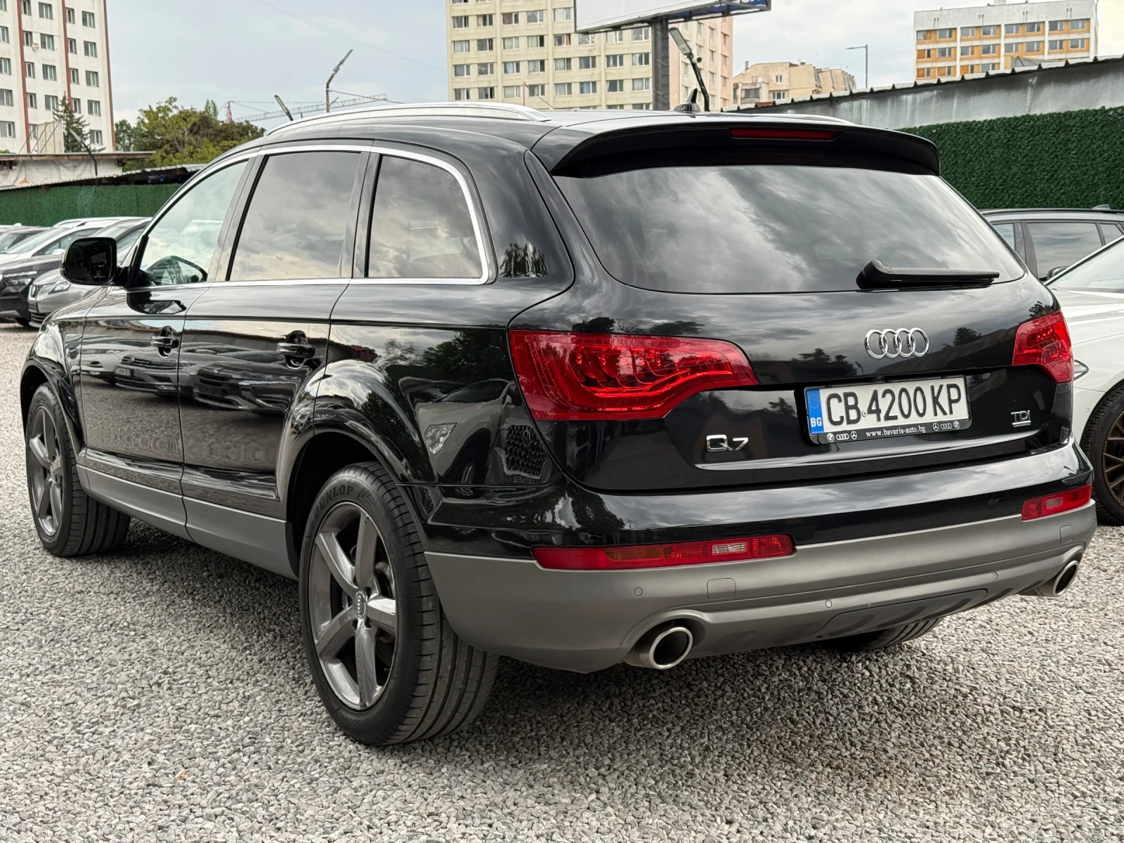 Audi Q7 4.2TDI/Exclusive/Обдухване/Подгрев/Панорама/Монито, снимка 5 - Автомобили и джипове - 54634314