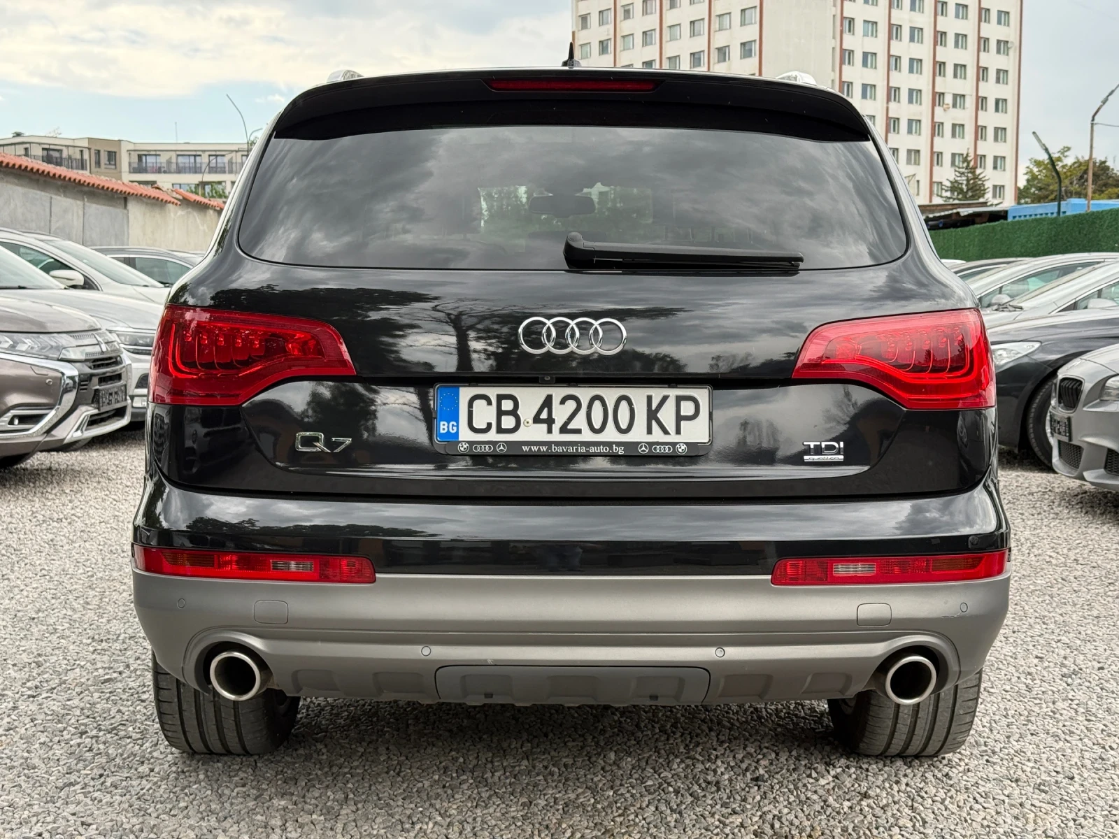 Audi Q7 4.2TDI/Exclusive/Обдухване/Подгрев/Панорама/Монито, снимка 6 - Автомобили и джипове - 54634314