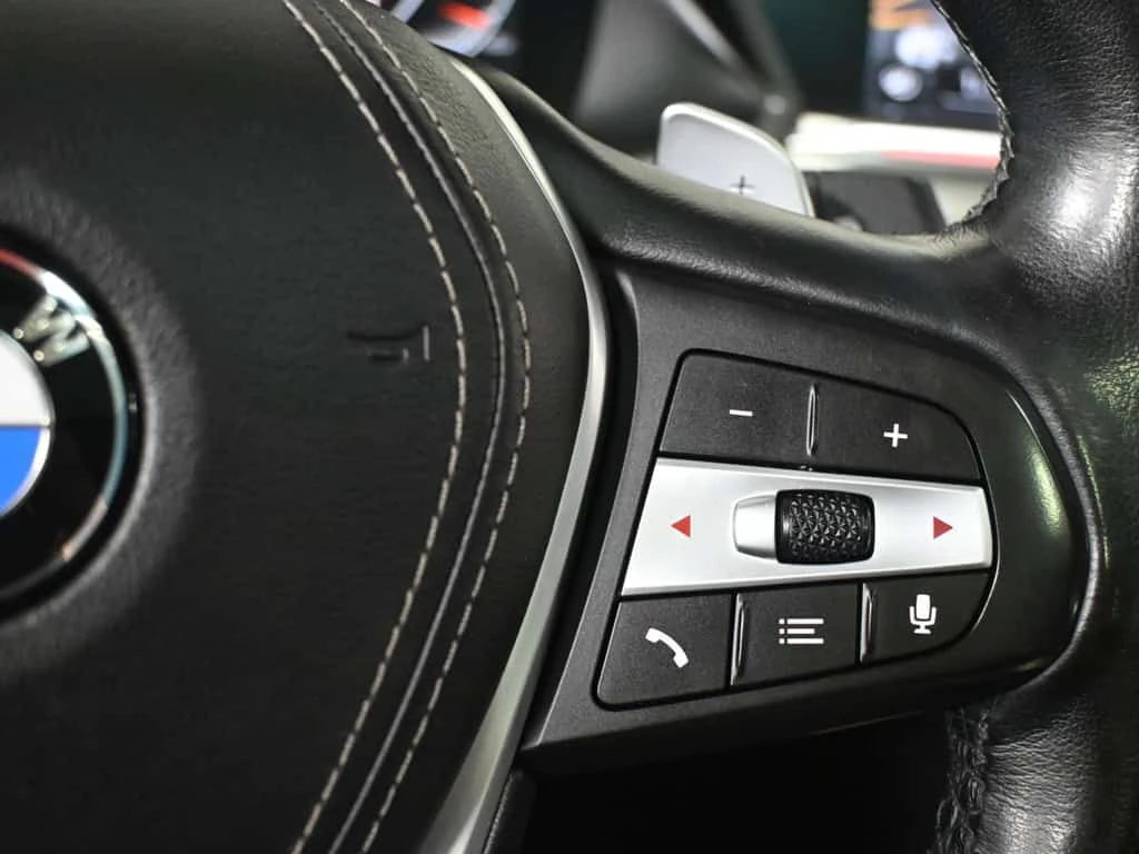 BMW X5 * xDrive40i No Accident HUD 360CAM Panoramic Roof , снимка 16 - Автомобили и джипове - 54873551