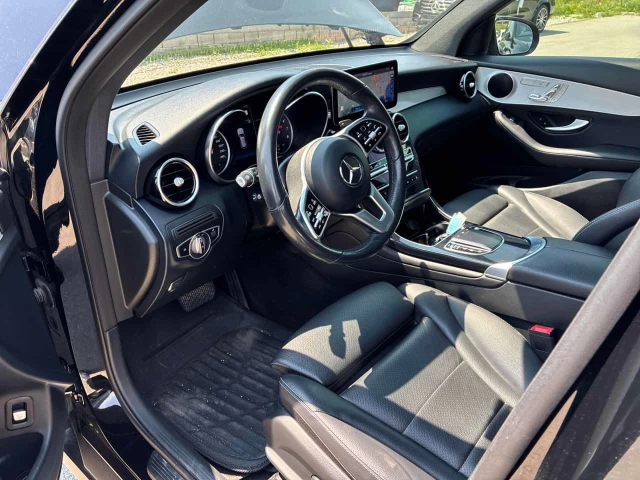 Mercedes-Benz GLC 300 4MATIC/360/ПАНОРАМА/ПОДГРЕВИ/OT MERCEDES, снимка 7 - Автомобили и джипове - 55211630