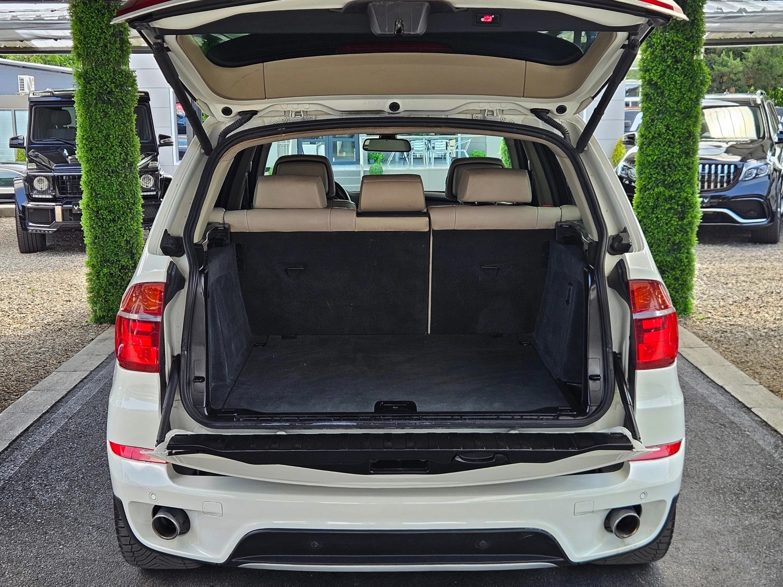 BMW X5 М/SHADOW LINE/ПЕЧКА/ЕЛ.БАГАЖНИК/AUTO HOLD, снимка 8 - Автомобили и джипове - 55379090