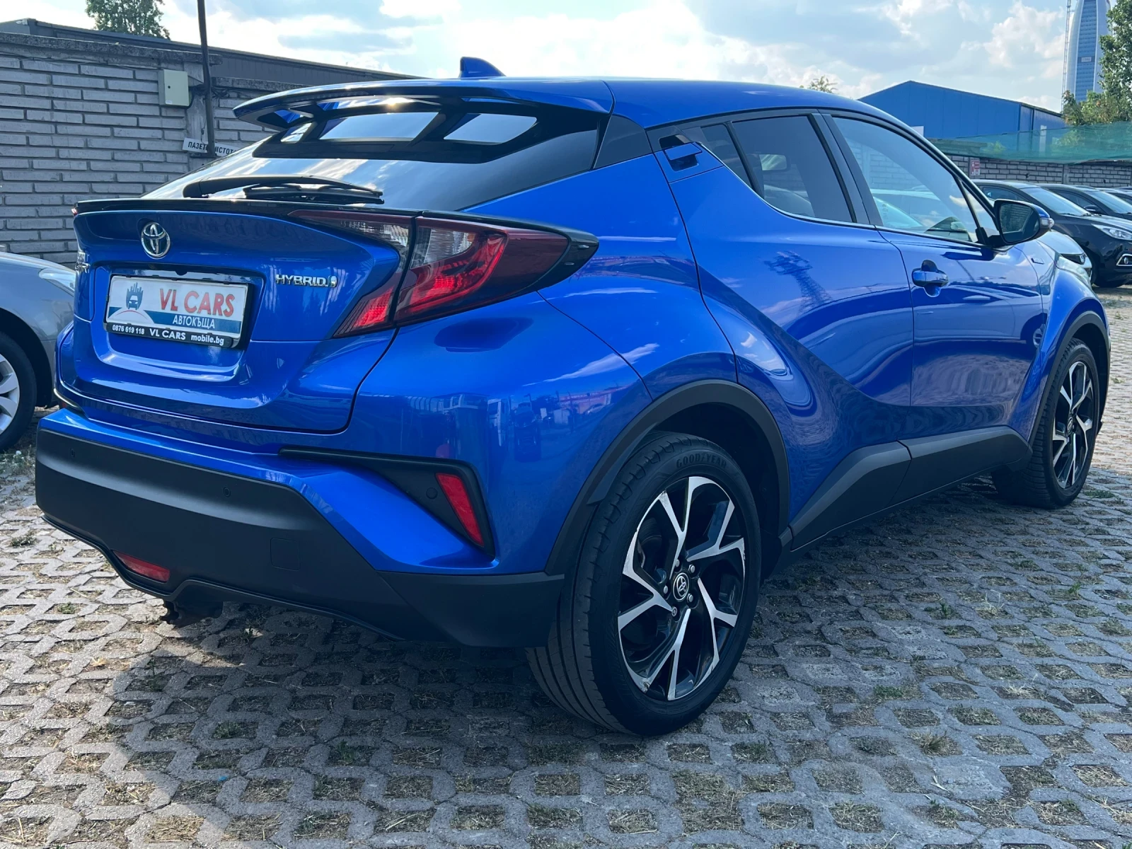 Toyota C-HR 1.8 HYBRID , снимка 4 - Автомобили и джипове - 55652120