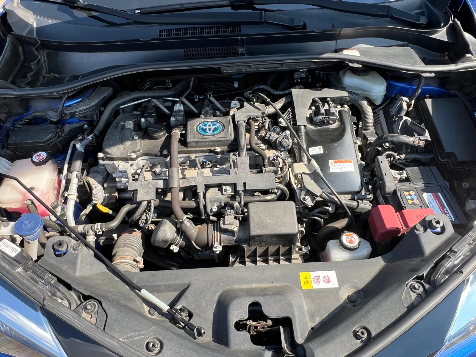 Toyota C-HR 1.8 HYBRID , снимка 17 - Автомобили и джипове - 55652120