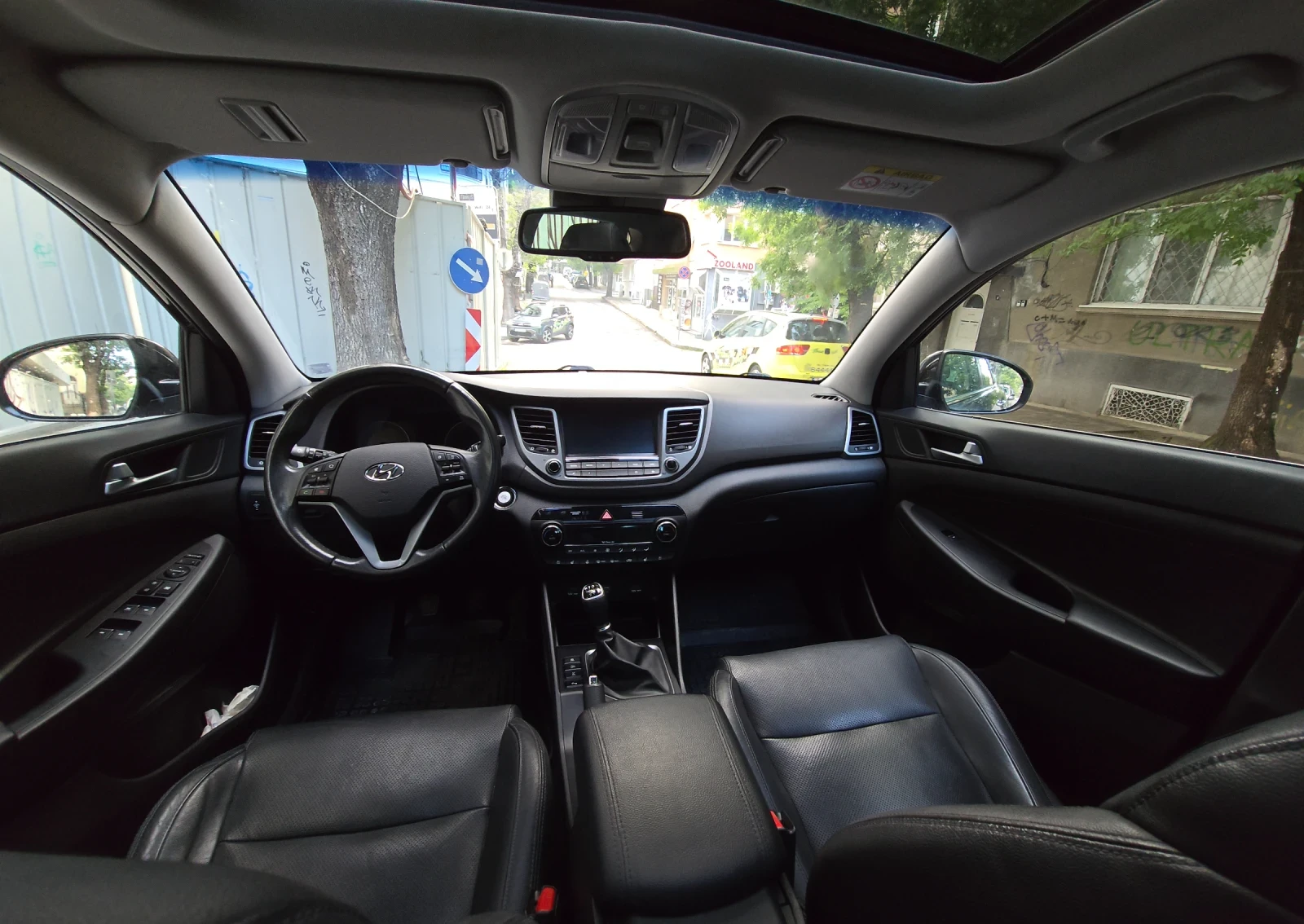 Hyundai Tucson 2.0 D 4x4 Панорама, обдухване,  185 к.с., снимка 8 - Автомобили и джипове - 55680960