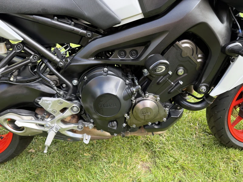 Yamaha Mt-09 LED, ABS, QuickShifter, TCS, снимка 8 - Мотоциклети и мототехника - 50498316
