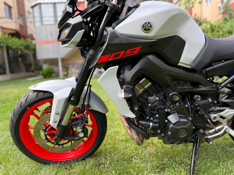 Yamaha Mt-09 LED, ABS, QuickShifter, TCS, снимка 15 - Мотоциклети и мототехника - 50498316
