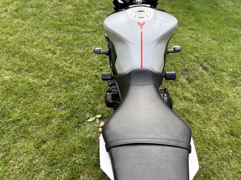 Yamaha Mt-09 LED, ABS, QuickShifter, TCS, снимка 10 - Мотоциклети и мототехника - 50498316