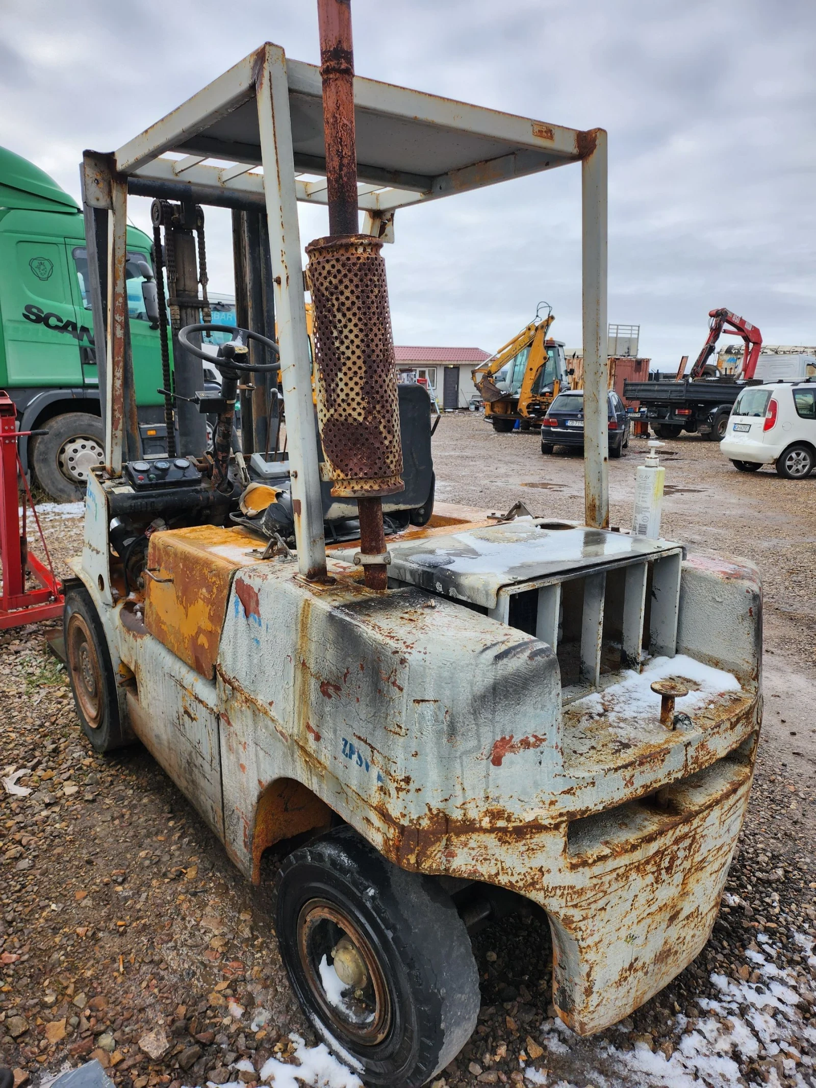 ������� Perkins | Mobile.bg � ����������� 1